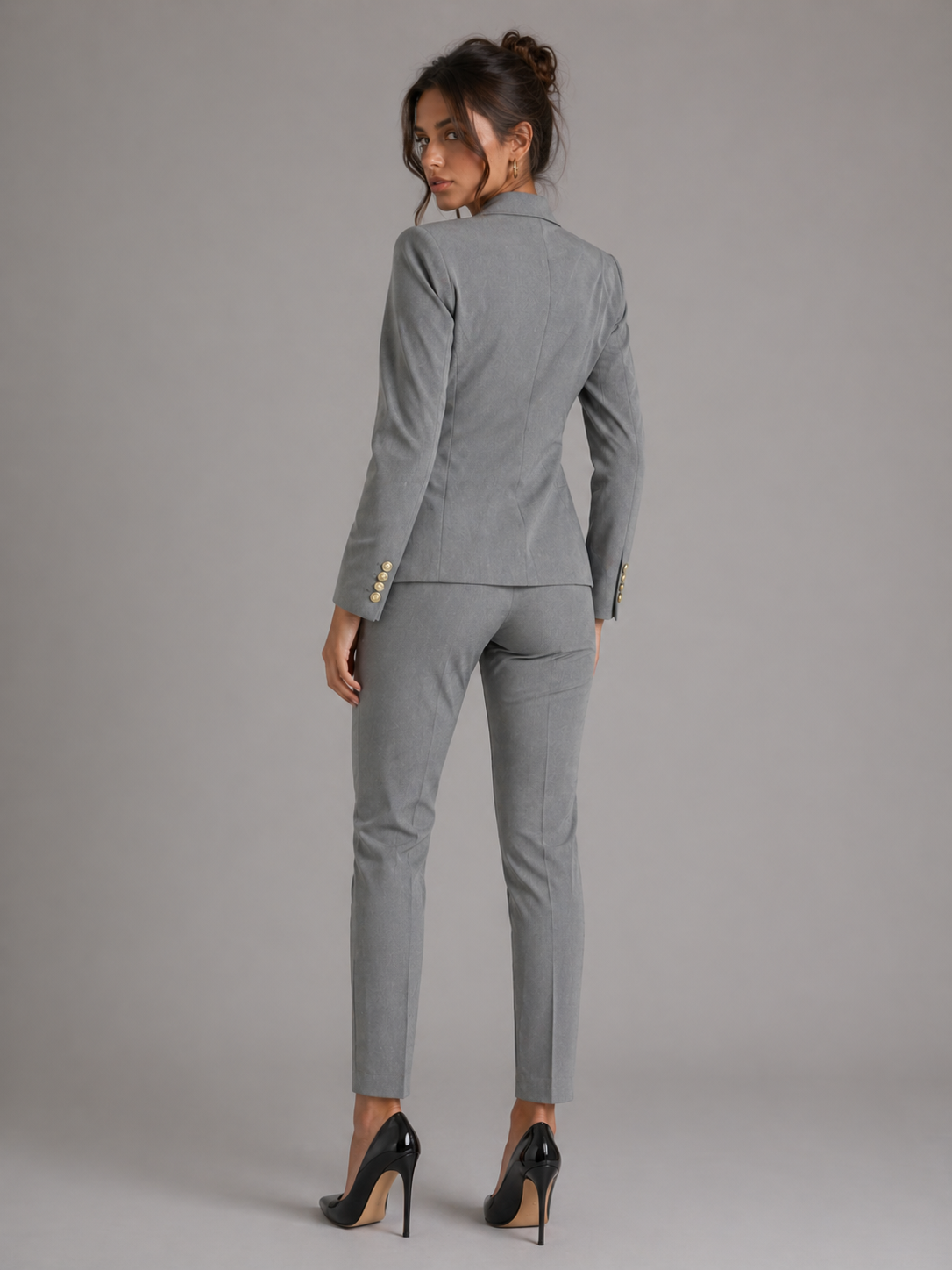 ÉLODIE – BLAZER CROISÉ ET PANTALON AJUSTÉ