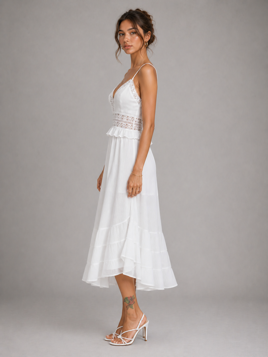 ANAËLLE - ROBE MIDI BLANCHE FLUIDE À DÉTAILS DENTELLE