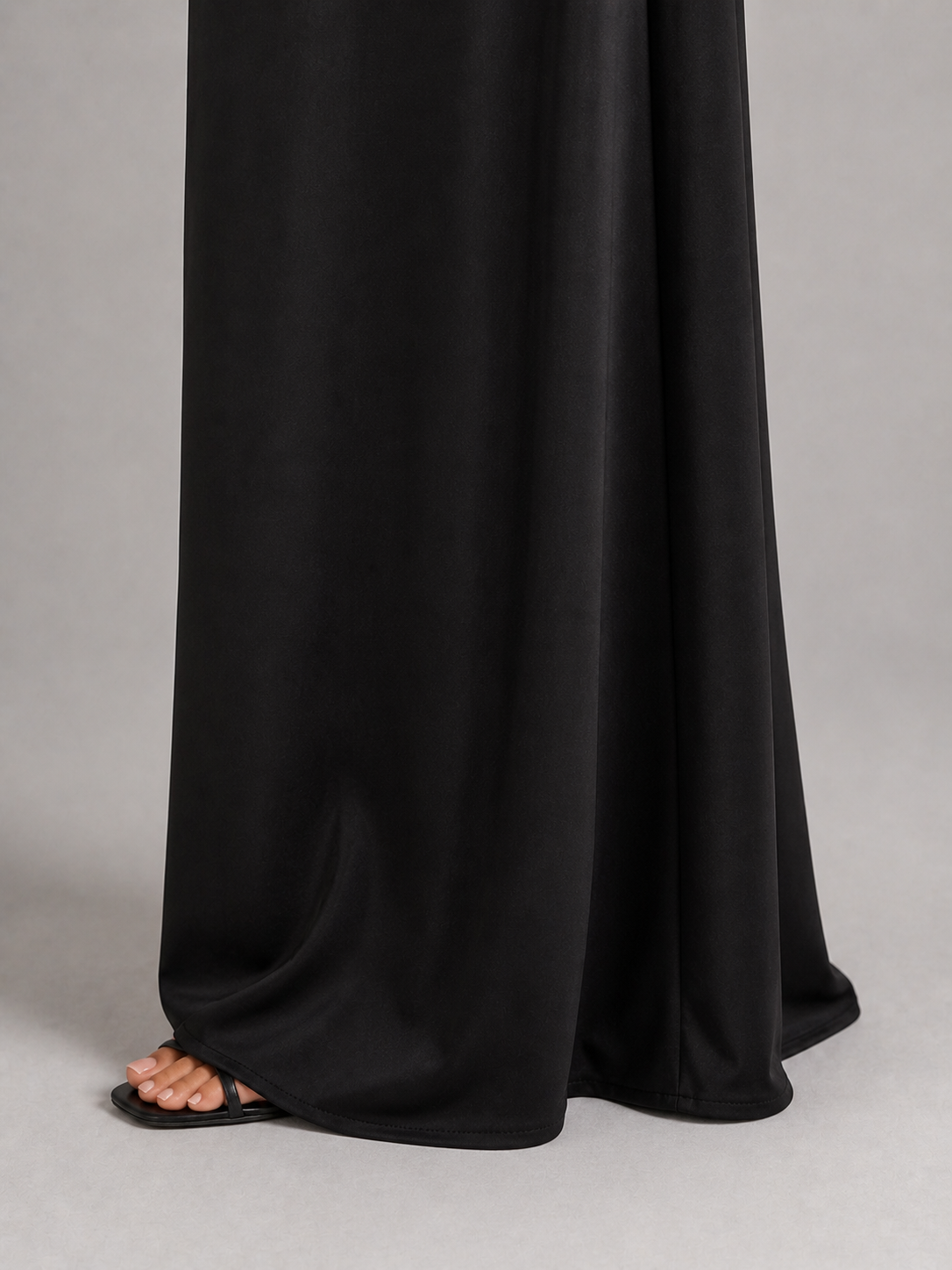 CIELA - ROBE LONGUE SATINÉE ASYMÉTRIQUE