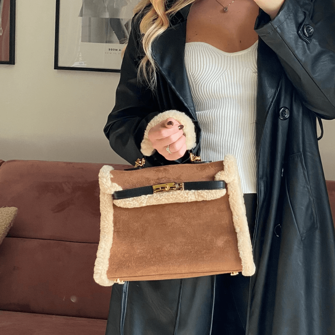 ÉLÉONORE – SAC CABAS SUÉDINE DOUBLÉ EFFET MOUTON