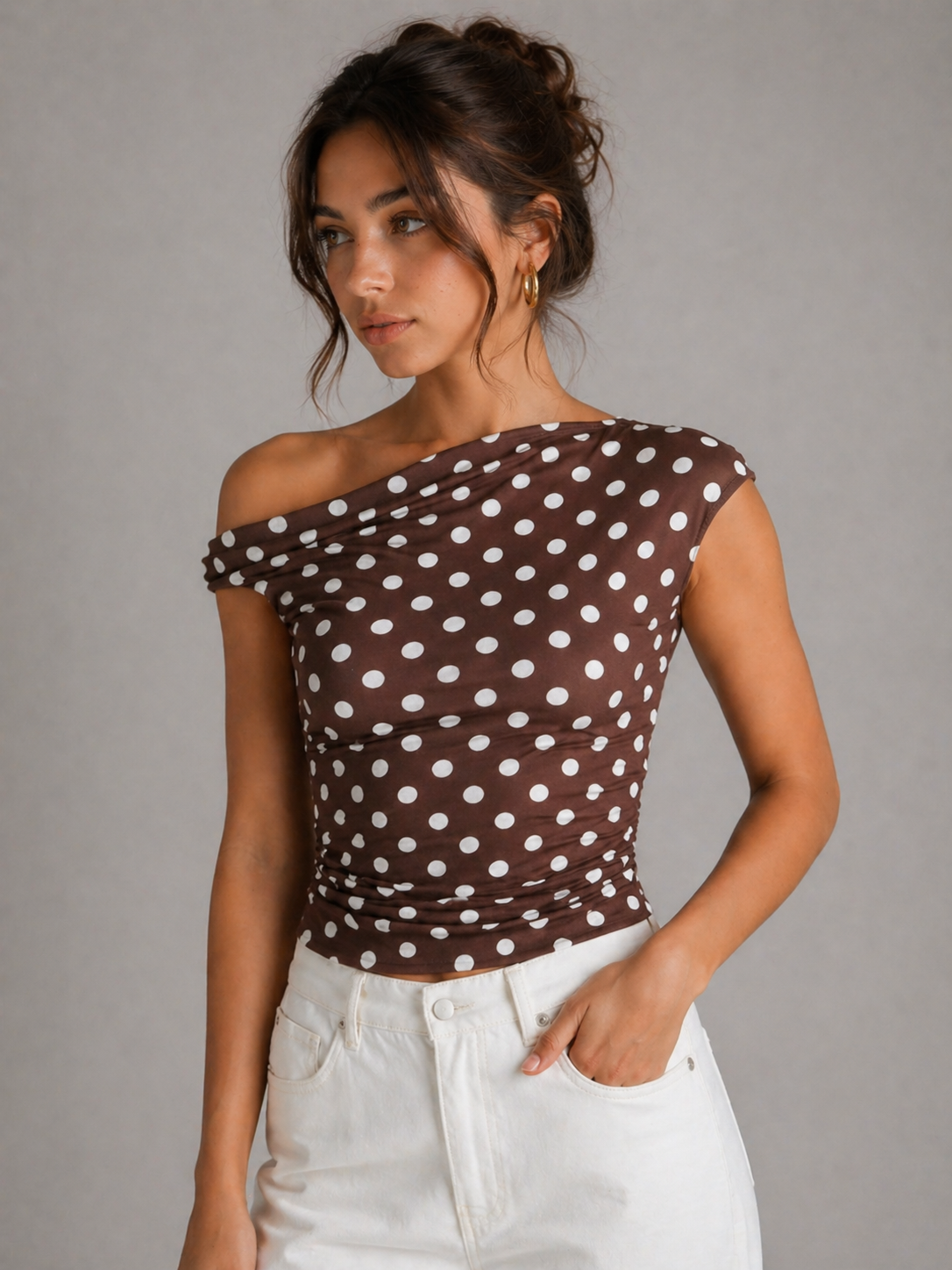 POLKA – TOP ASYMÉTRIQUE À POIS