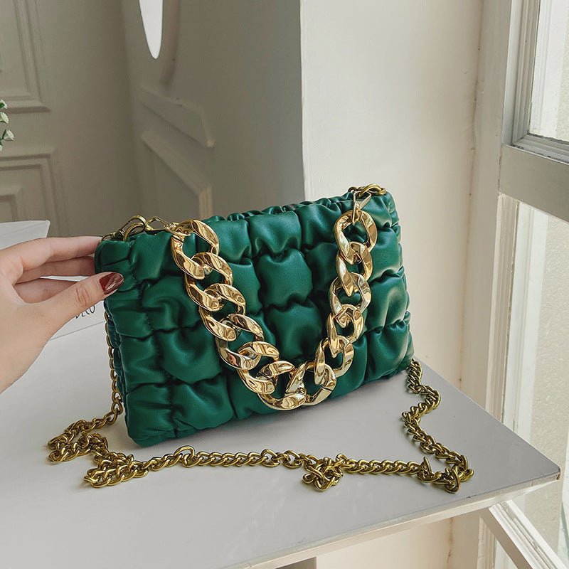 DIVINE – SAC MATELASSÉ CHAÎNE DORÉE