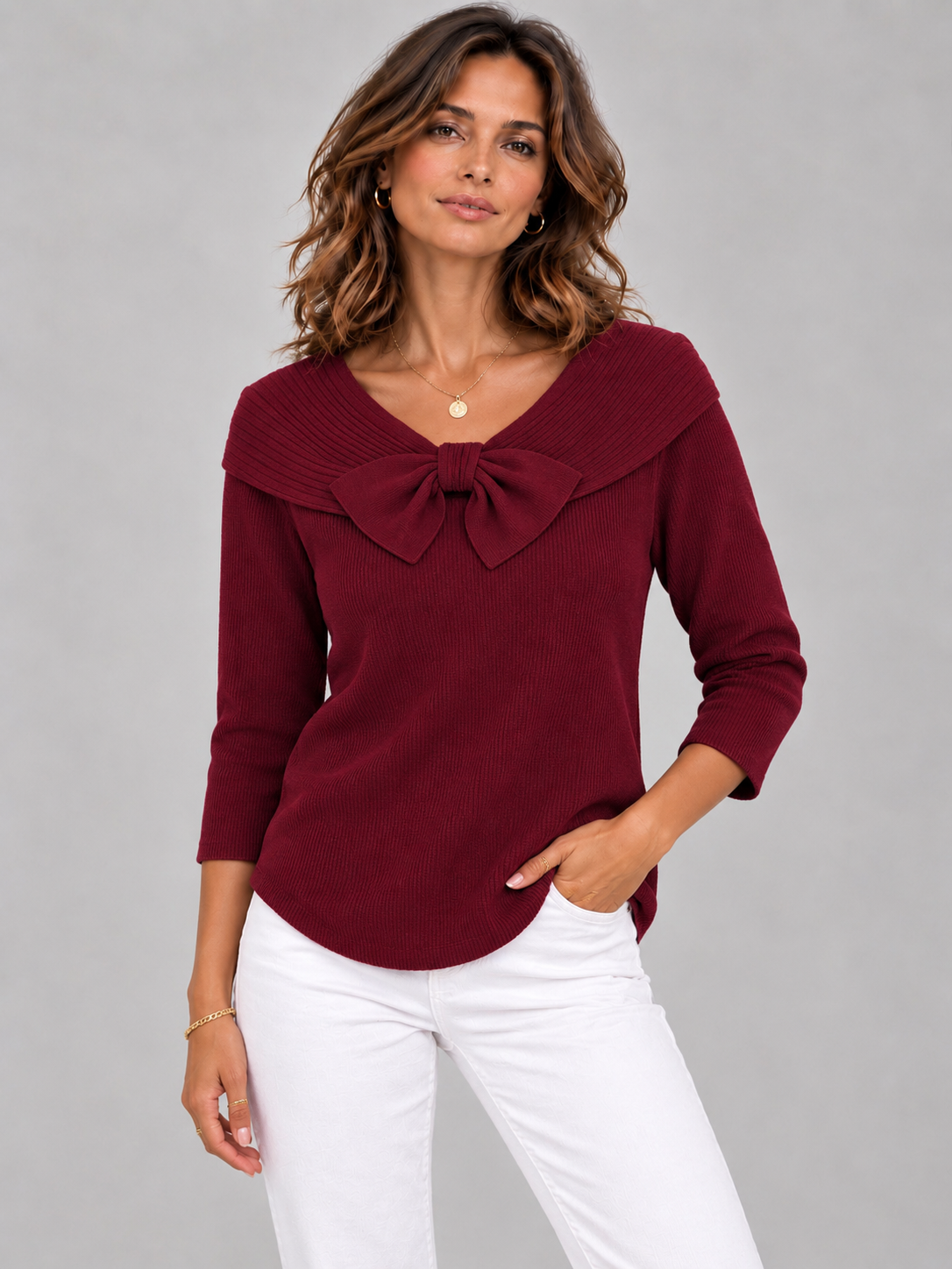 Delphine™ | Pull avec nœud et col rond
