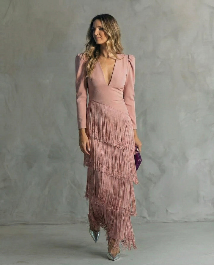 Léa | Robe élégante à franges avec coupe ajustée