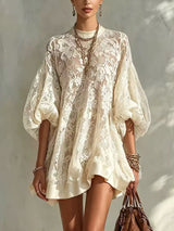 Rosalie™ | Robe courte oversize en dentelle