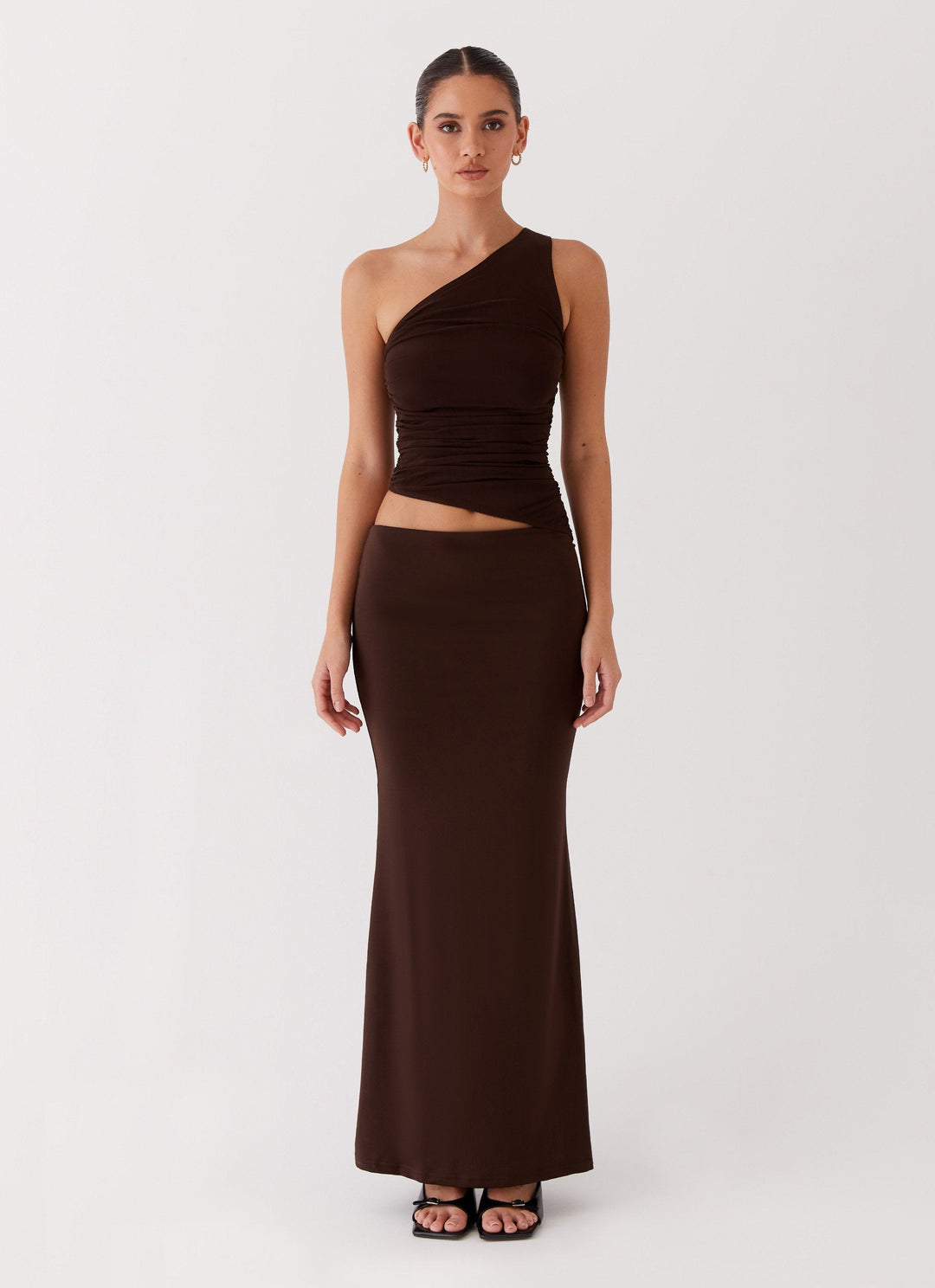 CHLOÉ NOIRE – ROBE LONGUE ASYMÉTRIQUE