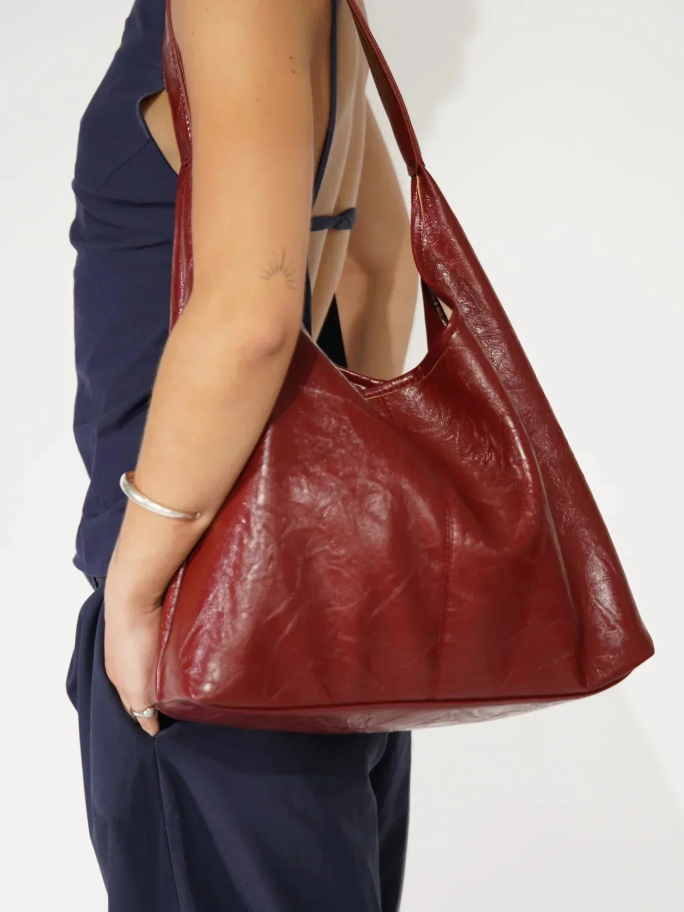 NAYA – GRAND SAC ÉPAULE SOUPLE AVEC POCHETTE